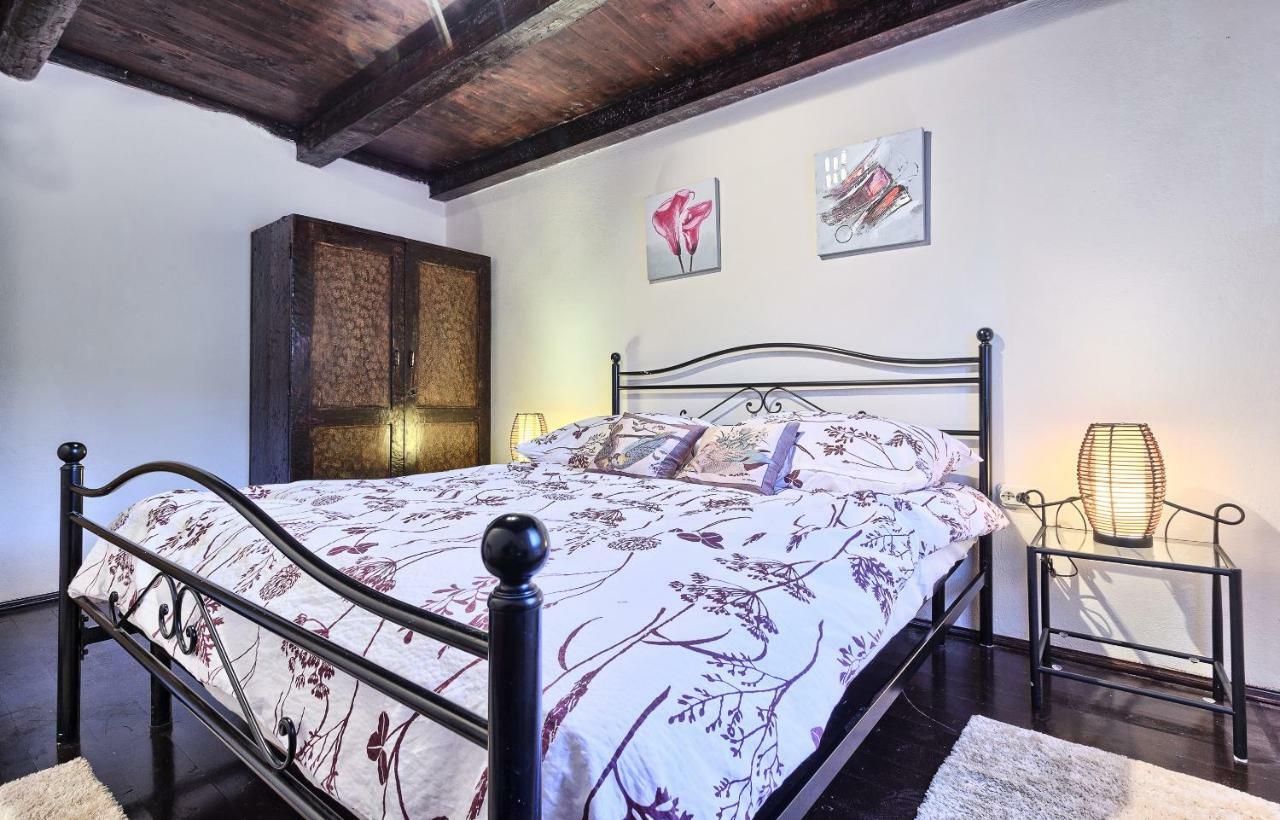 Dalmatia Stone House - Heated Pool Guest House Biorine Exterior foto