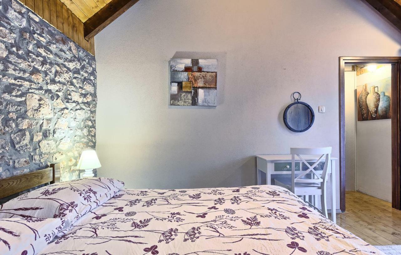 Dalmatia Stone House - Heated Pool Guest House Biorine Exterior foto