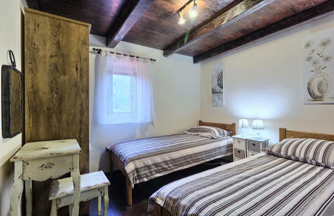Dalmatia Stone House - Heated Pool Guest House Biorine Exterior foto